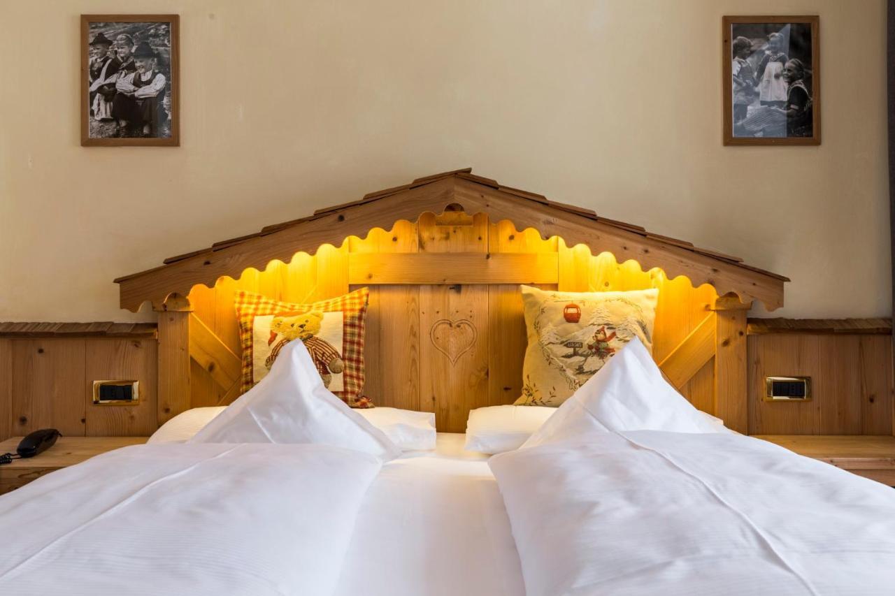 ホテル Rainell Dolomites Retreat オルティゼーイ 部屋 写真