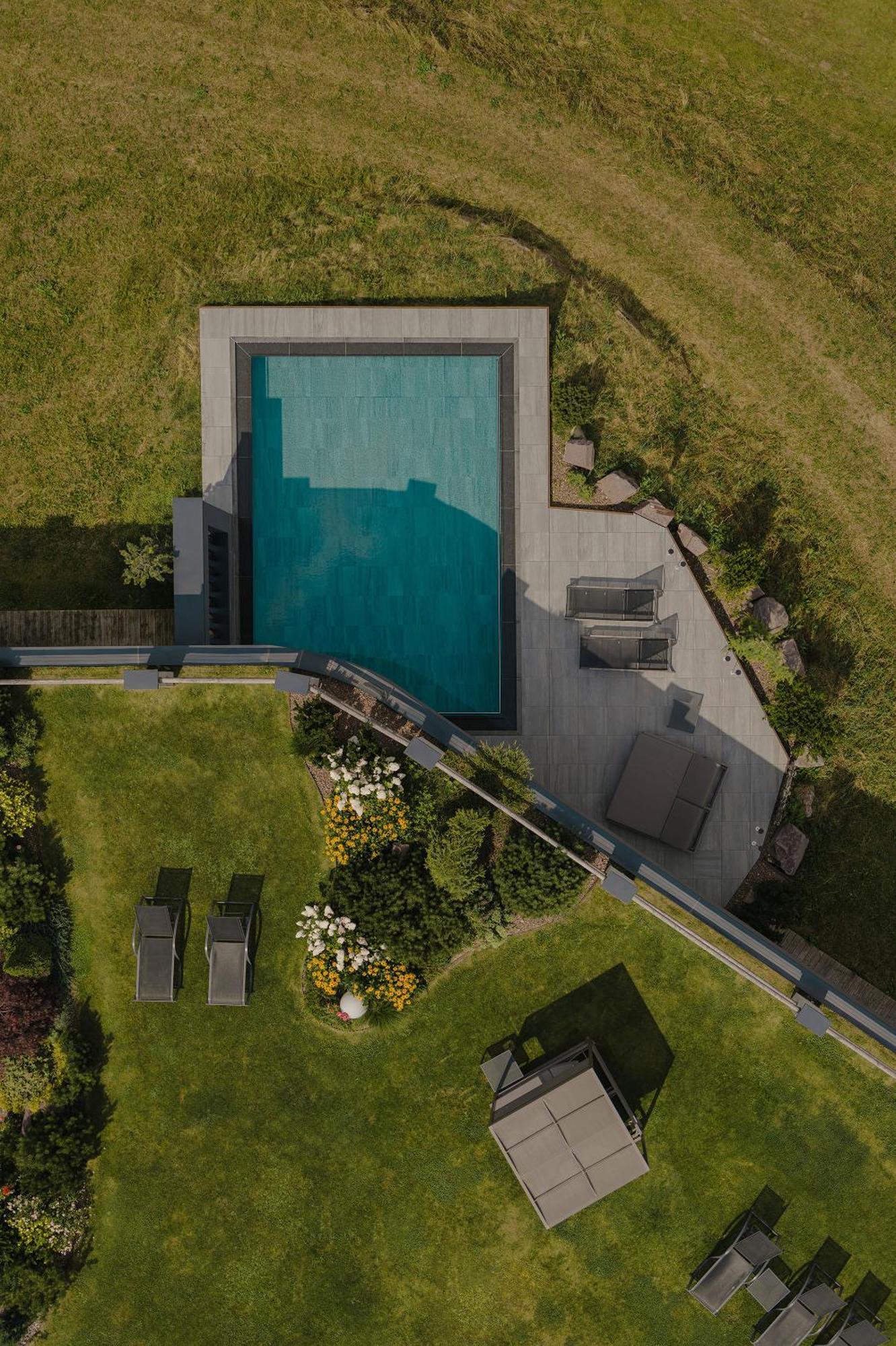 ホテル Rainell Dolomites Retreat オルティゼーイ エクステリア 写真