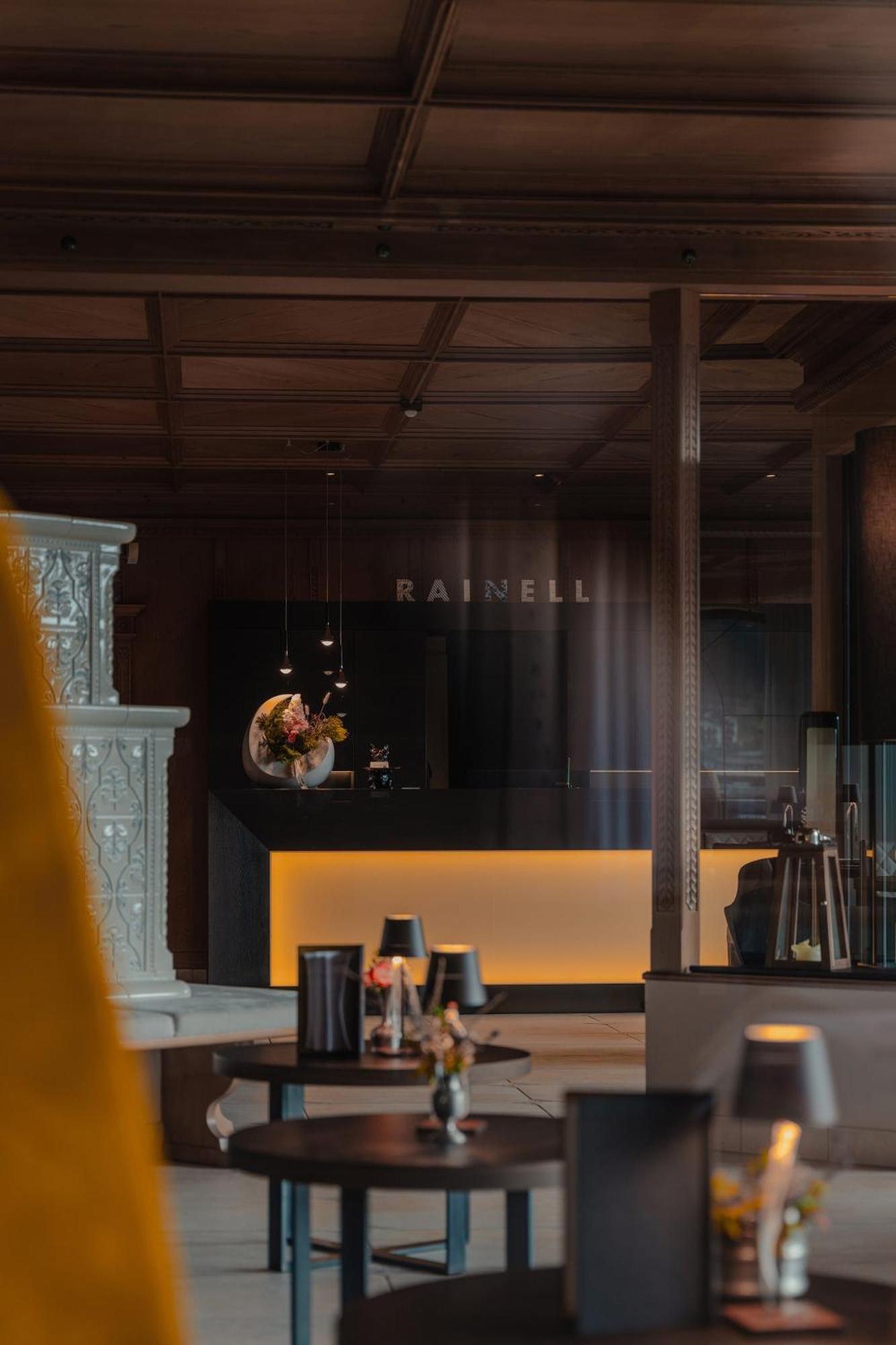 ホテル Rainell Dolomites Retreat オルティゼーイ エクステリア 写真