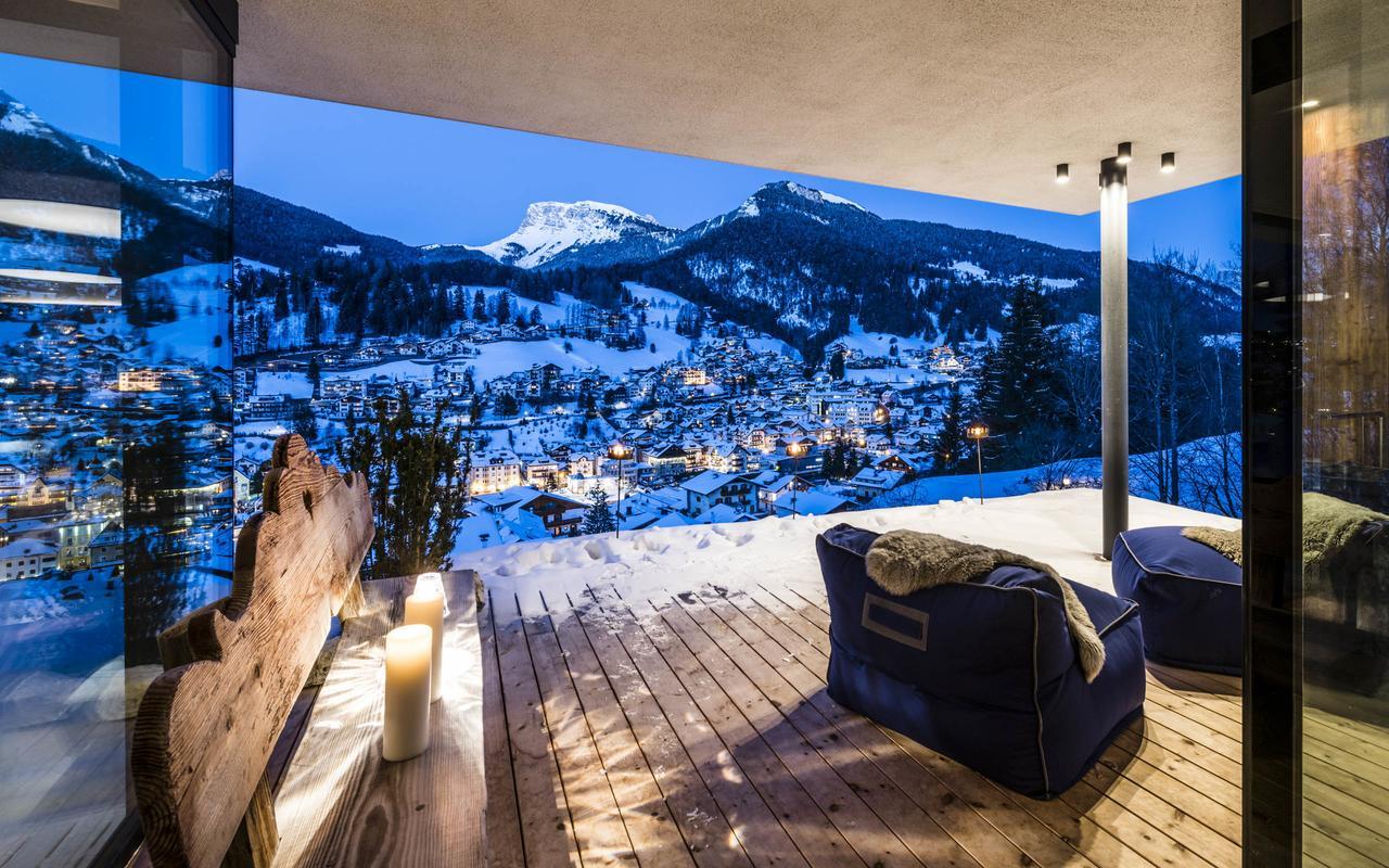 ホテル Rainell Dolomites Retreat オルティゼーイ エクステリア 写真